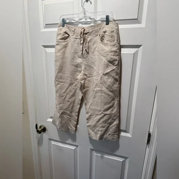 Women’s Linen Capri Pant​​​ - Picture 3 of 7